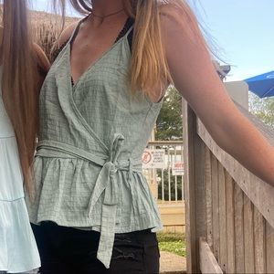 Tank Top w/ Cute Tie